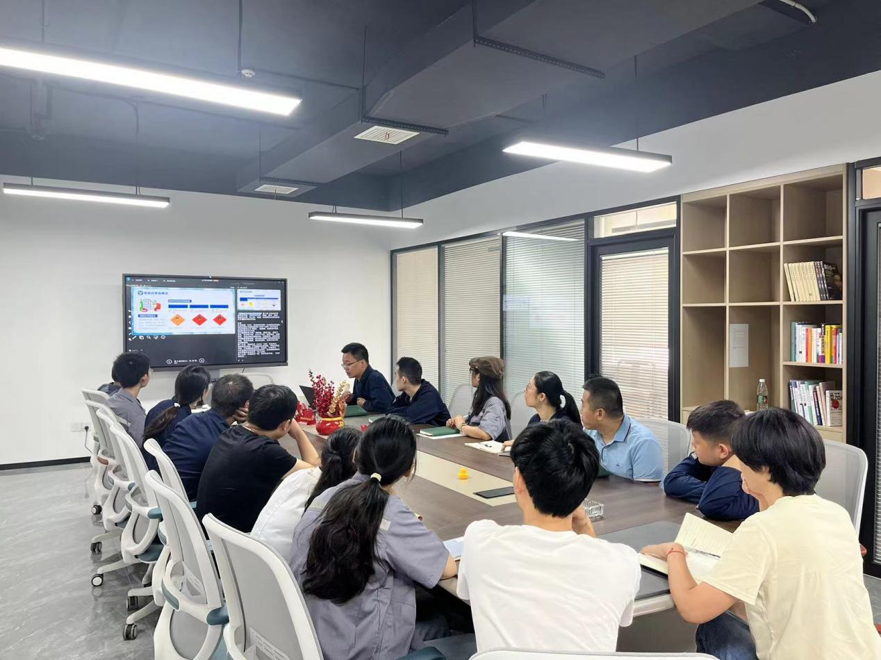 公司第六期專業(yè)培訓(xùn)——《危險化學(xué)品安全管理》